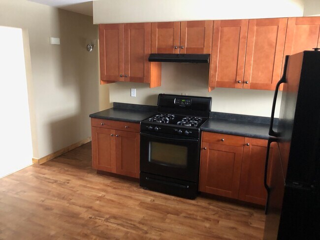 Building Photo - 4305 Sioux Ln