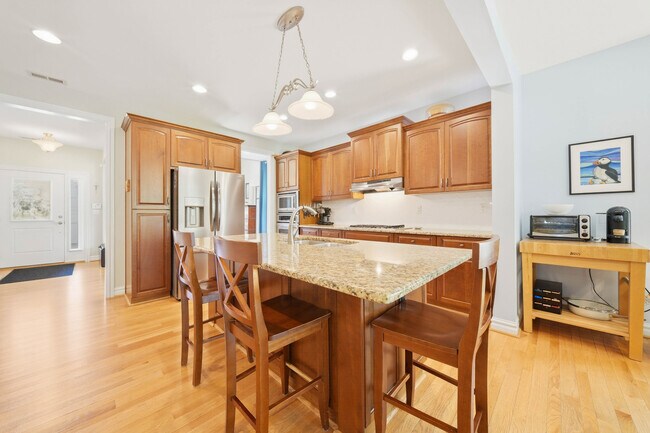 Building Photo - 3418 Raintree Cir