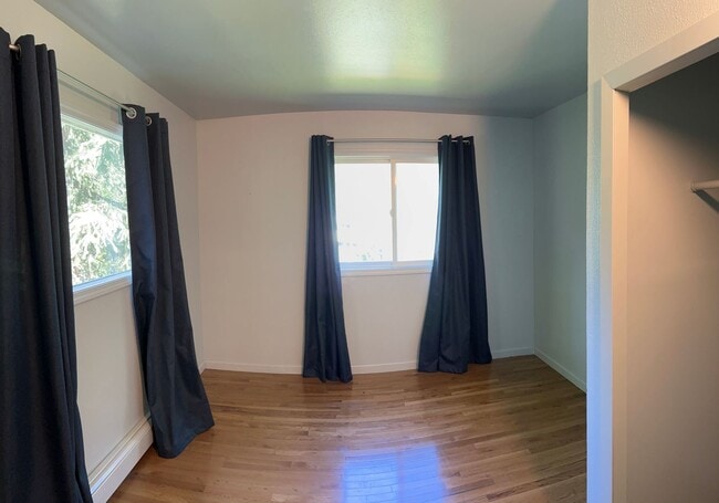 Building Photo - 12333 End St