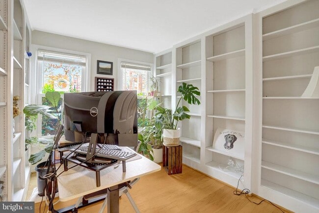 Building Photo - 2101 N Rolfe St