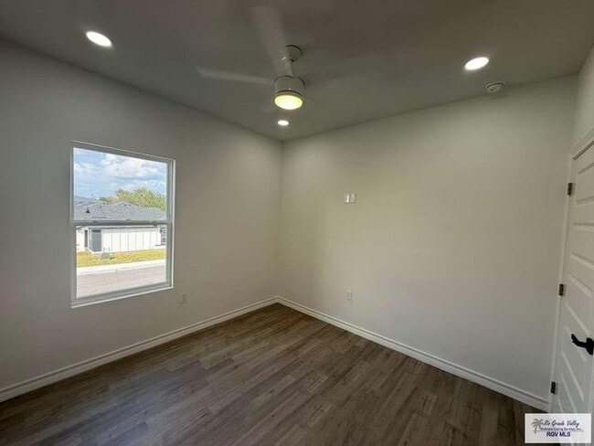 Building Photo - 5160 Alexa Rd