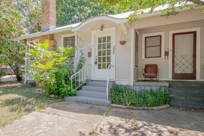 Building Photo - San Gabriel-2845