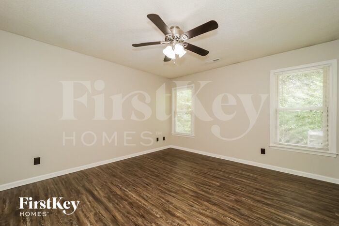 Building Photo - 16 Hickory Knoll Ct