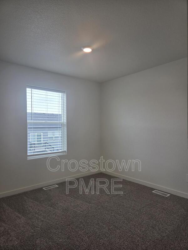 Building Photo - 3373 Kobuk St