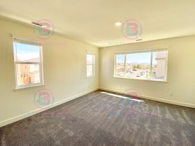 Building Photo - 1127 Winter Hawk Wy