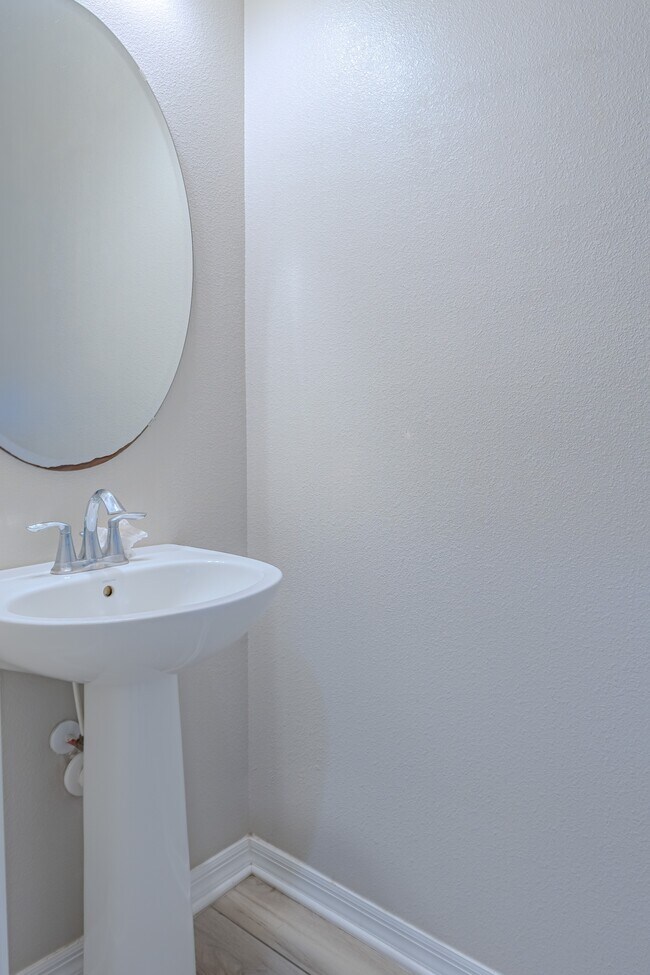 Building Photo - 11926 Sands Cv