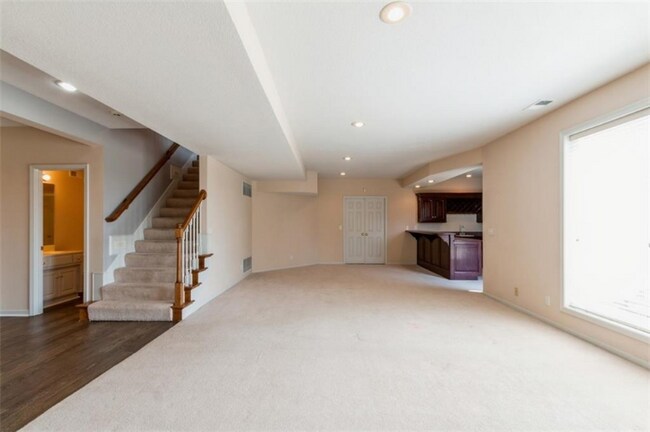 Building Photo - 9669 Cailler Dr