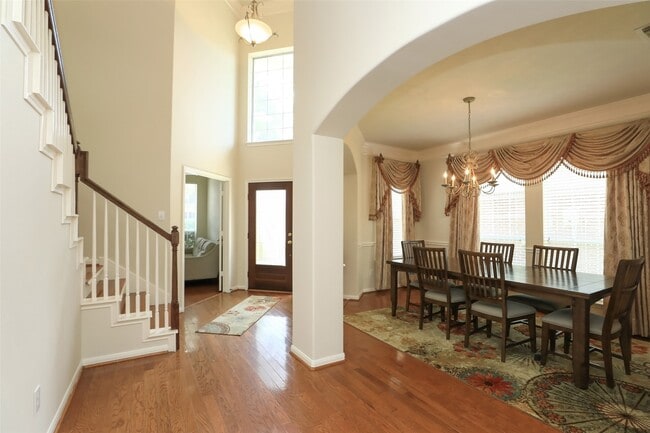 Building Photo - 6523 Trenton Lake Ln