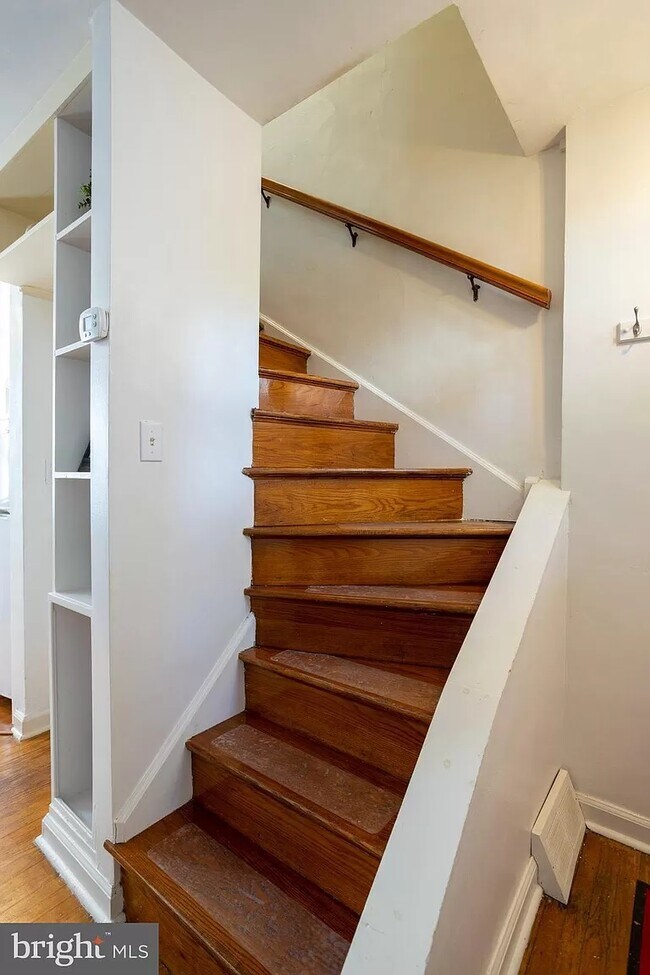 Stairway - 1 Rainey Ct