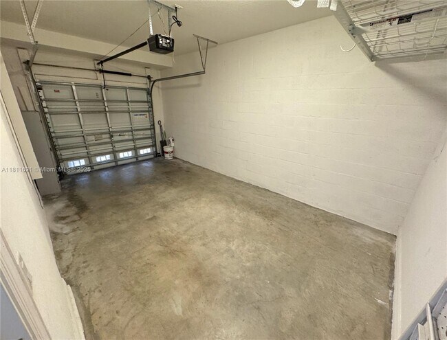 Building Photo - 1071 NW 33rd Manor