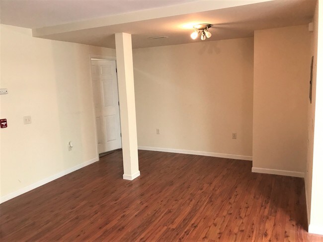 Building Photo - 7606 Westward Way