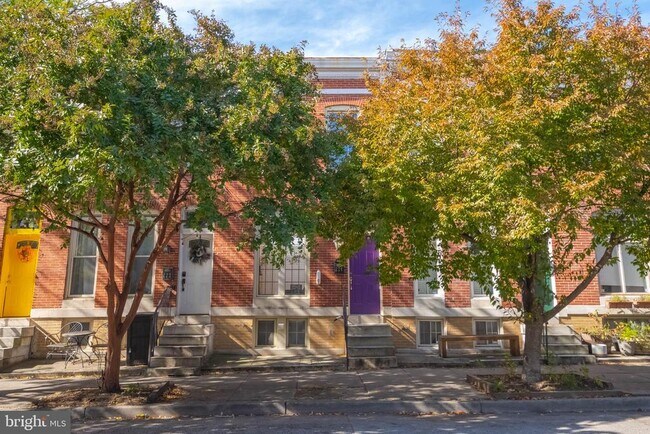 Building Photo - 224 N Milton Ave