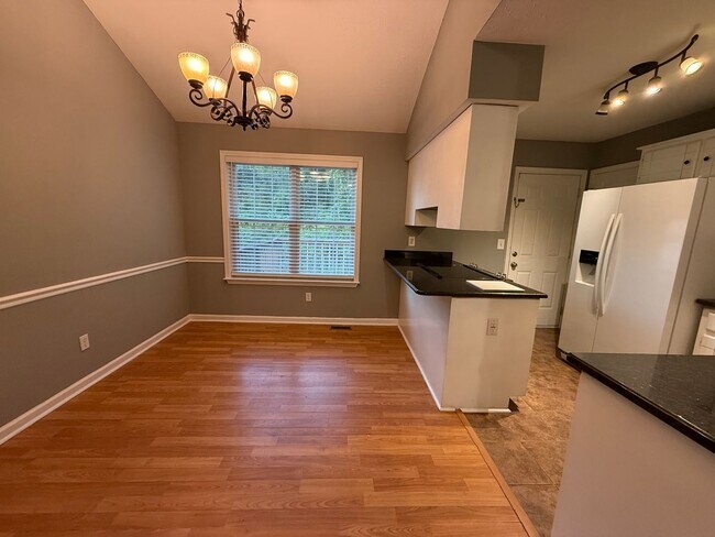 Building Photo - Charming 3-Bedroom Home with Large Lot