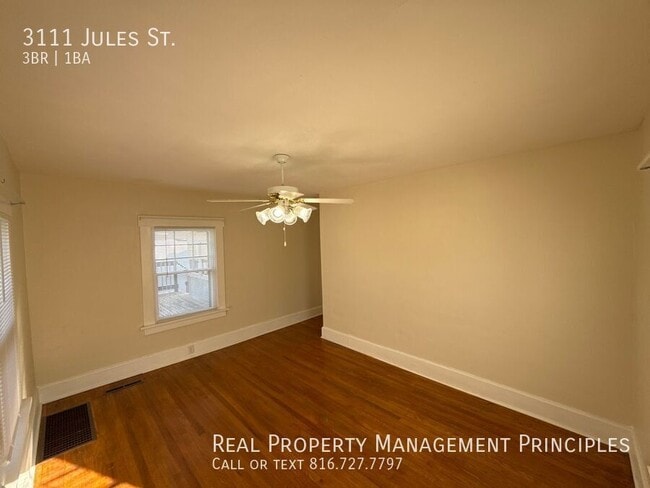 Building Photo - 3111 Jules St