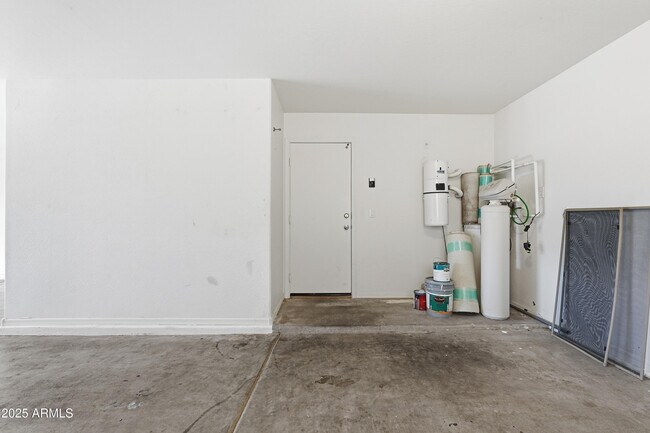 Building Photo - 3032 E Denim Trail