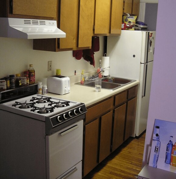 Building Photo - 398 Linden Walk