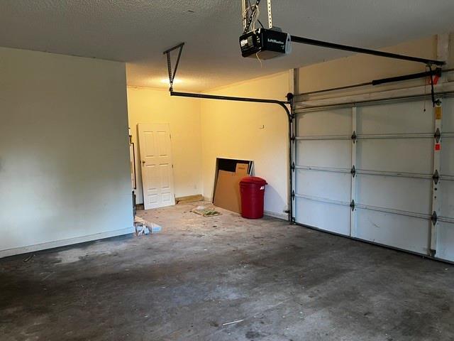 Building Photo - 7470 Mallard Dr