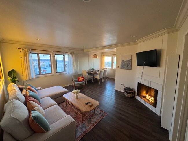 Building Photo - 137 27th St