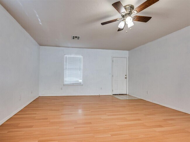 Building Photo - 4601 Tinker Rd