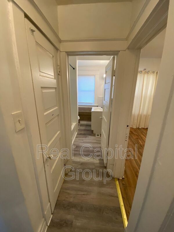 Building Photo - 709 Townsend Pl