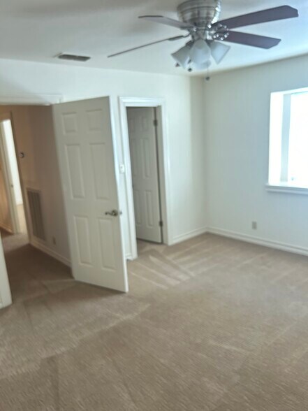 bedroom 3 - 15603 Rose Cres