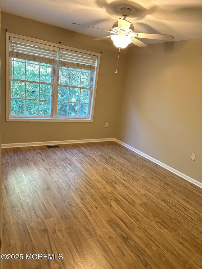 Building Photo - 35 Ironwood Ct