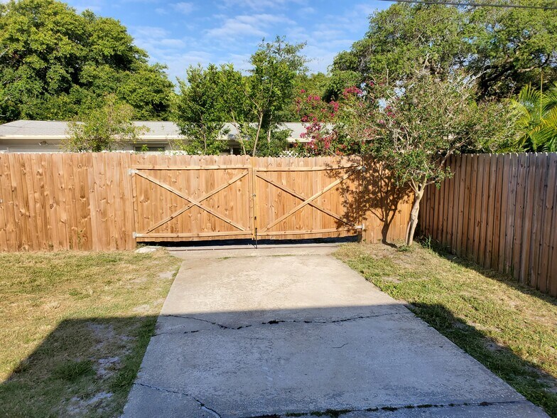 Building Photo - 632 50th St N