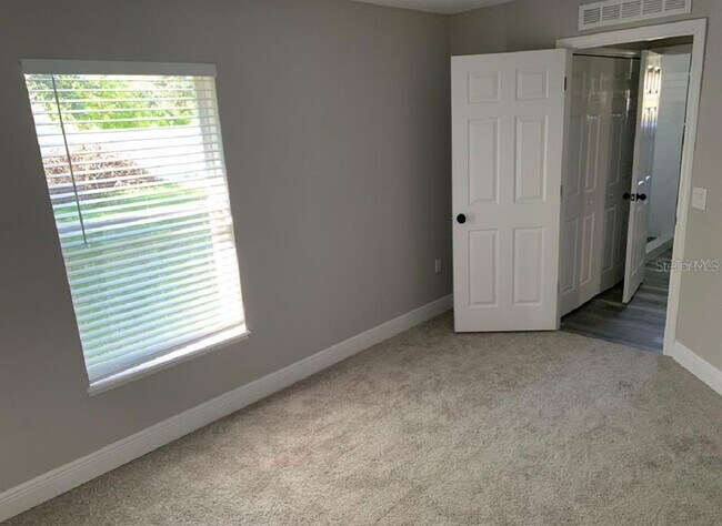 Building Photo - 118 Pine Rustle Ln