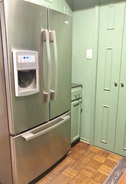 Building Photo - 2701 Bellefontaine