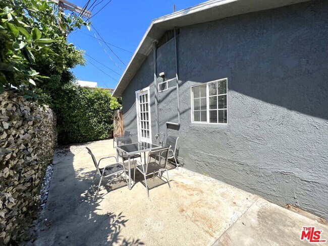 Building Photo - 4812 Pickford St