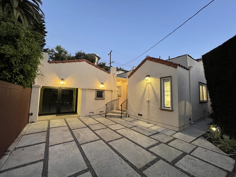 Primary Photo - 728 Westbourne Dr