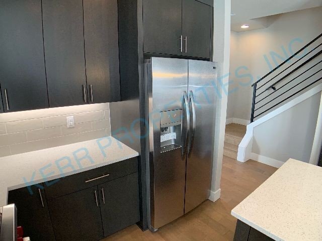 Building Photo - Spacious 3-Bed, 2.5-Bath Gem in Vibrant SE...