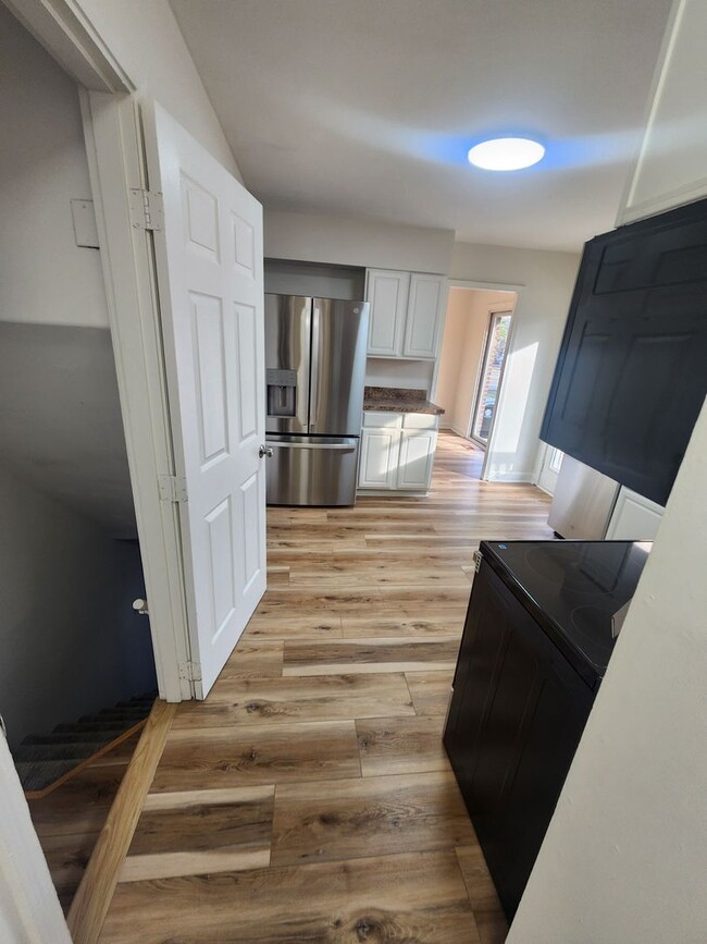 Building Photo - Newly updated 3 bedroom 1.5 bath home for rent with partial finished basement with additional bed...