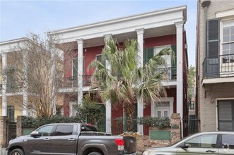 Building Photo - 1204 Chartres St