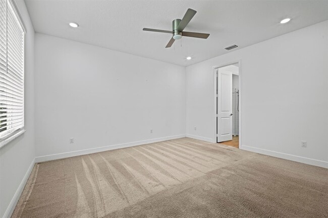Building Photo - 4281 Marina Way