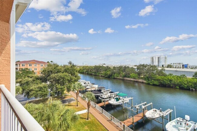 Building Photo - 5000 Culbreath Key Way