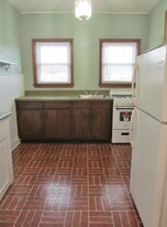 Building Photo - 315 Longwood Ave