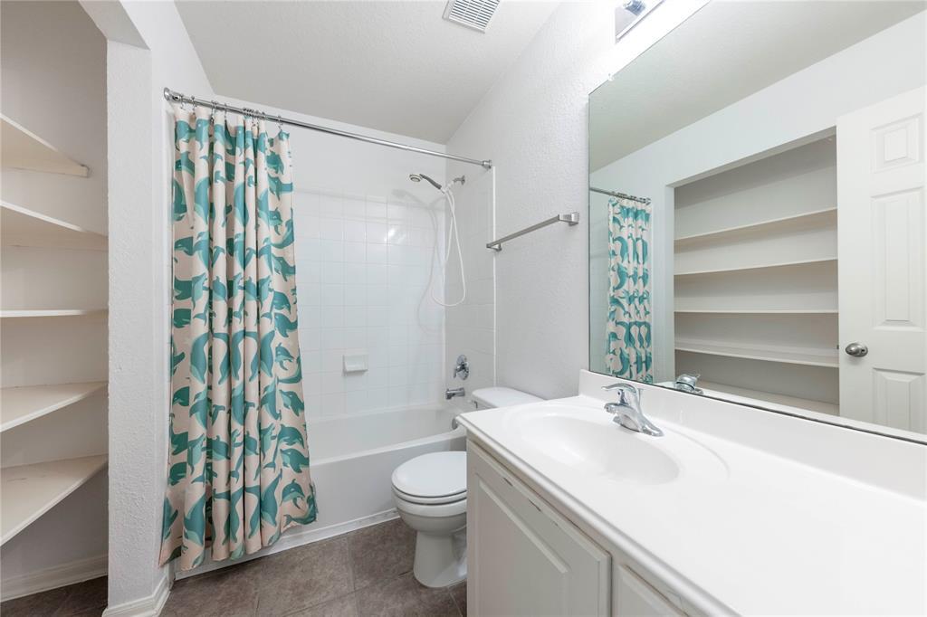 Building Photo - 13907 Bonnetbriar Ln