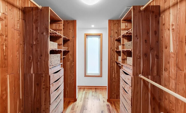 Building Photo - 6133 Lariat Loop