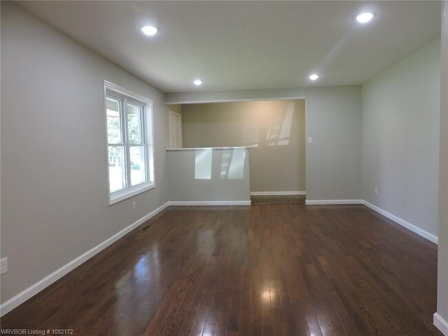 Building Photo - 6724 Riviera Dr
