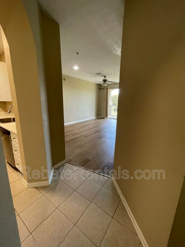 Building Photo - 7801 Point Meadows Dr