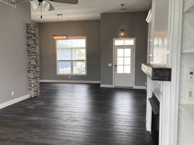 Building Photo - 119 McClendon Hills Ln
