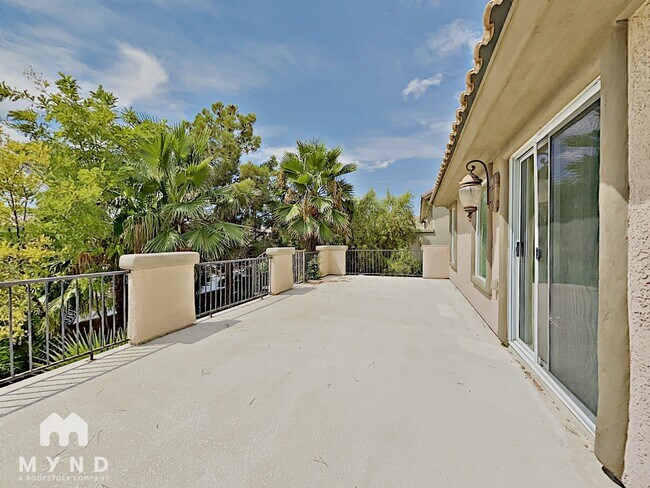 Building Photo - 599 Wealdston Ct