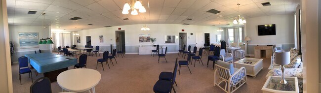 Building Photo - 1220 Myerlee Country Club Blvd