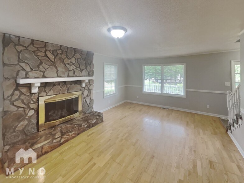 Building Photo - 2515 Winterfield Dr