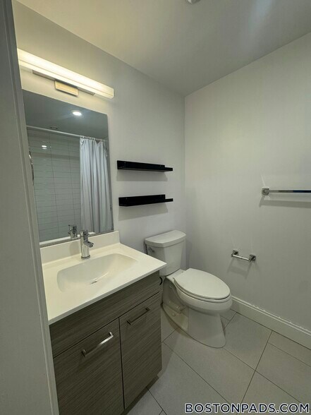 Building Photo - 40 Malvern St