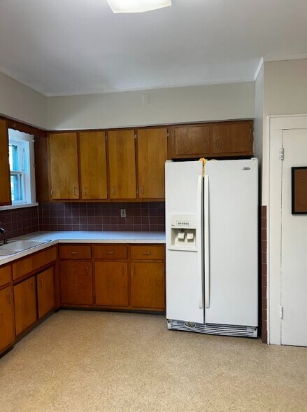 Building Photo - 805-807-807 N Irving Ave