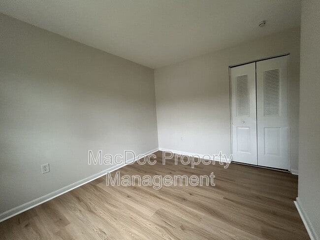 Building Photo - 2538 Sedgewick Pl