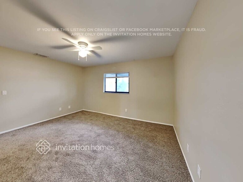 Building Photo - 1435 SE 12th St