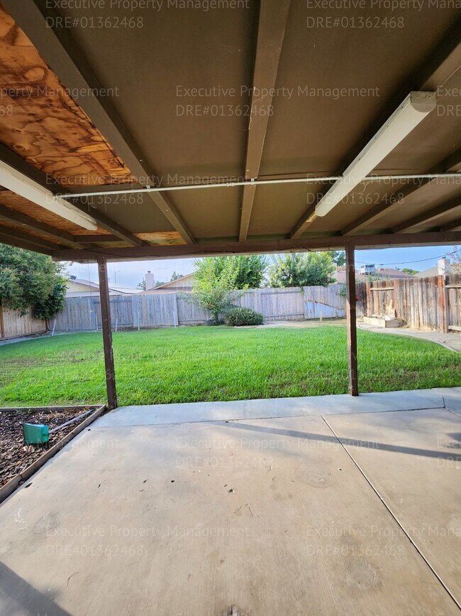 Building Photo - 3 bedroom/ 2 bath house near Pacheco Rd/ A...